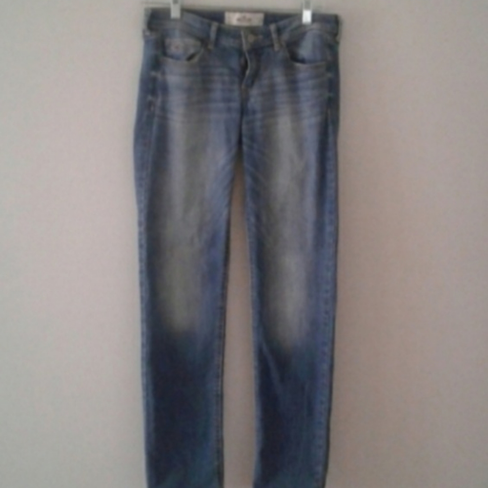 Hollister size 7 skinny jeans